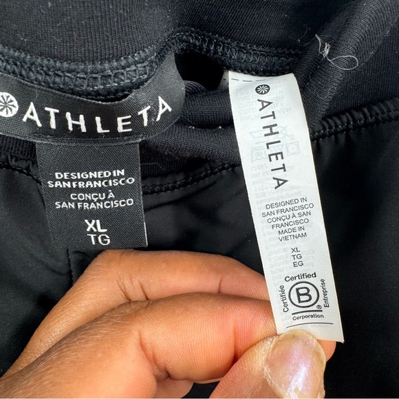 Athleta Black Sweatpants Relaxed Fit Joggers size XL - Picture 2 of 6